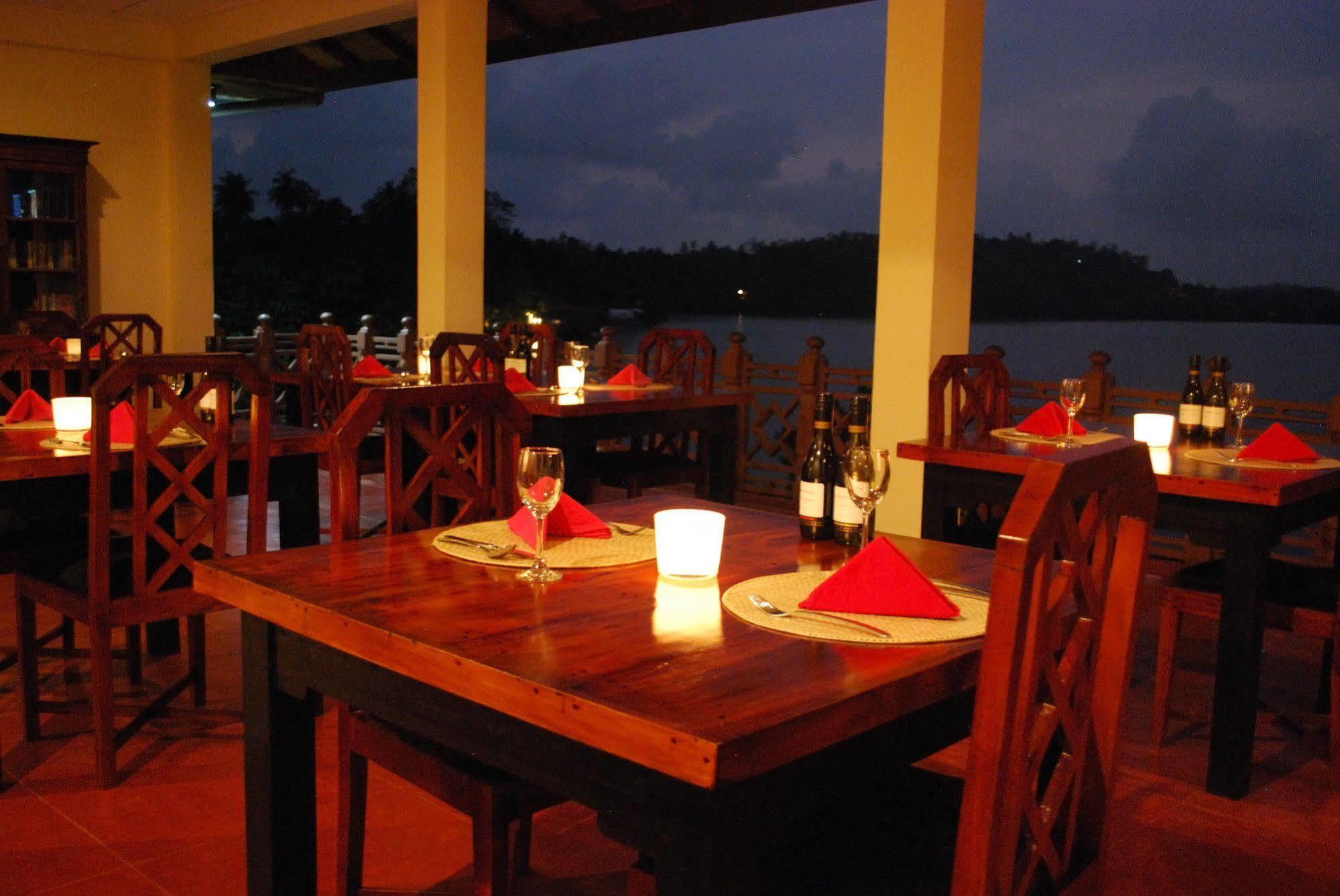 Kalla Bongo Lake Resort Hikkaduwa Exterior foto