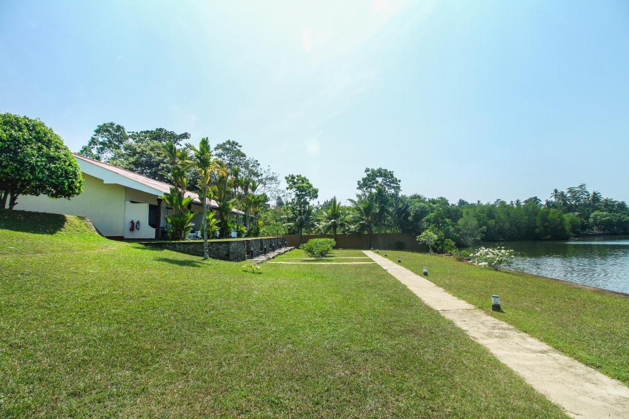 Kalla Bongo Lake Resort Hikkaduwa Exterior foto