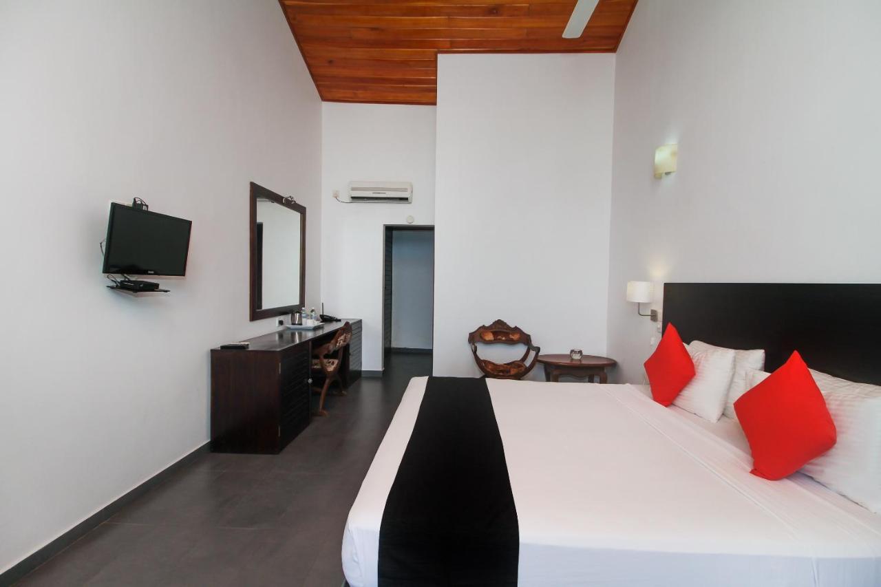 Kalla Bongo Lake Resort Hikkaduwa Exterior foto